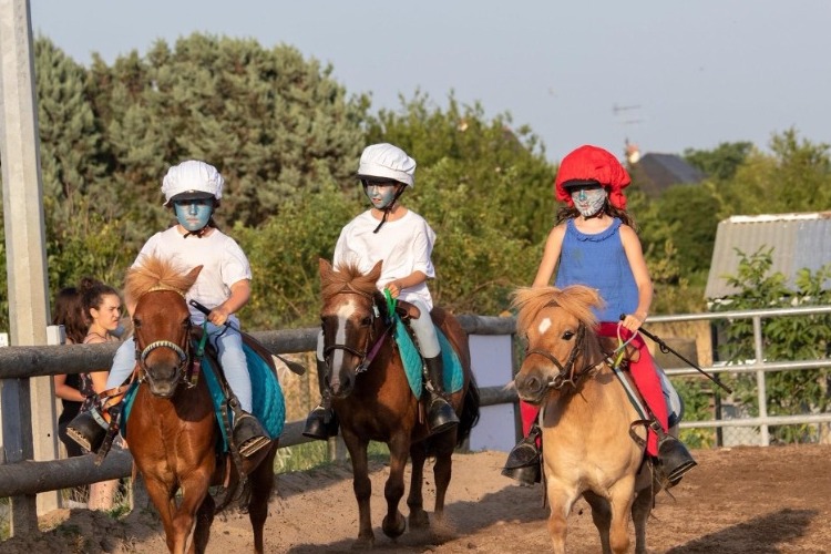Image de SAVE THE DATE : Venez fêter les 29 ans de l'écurie le week-end du 2 et 3 juillet avec la fête du club et le concours de fin d'année !